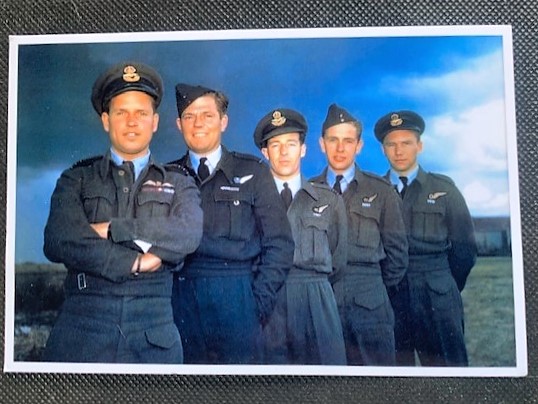 A picture of Wing Commander Guy Gibson and his crew